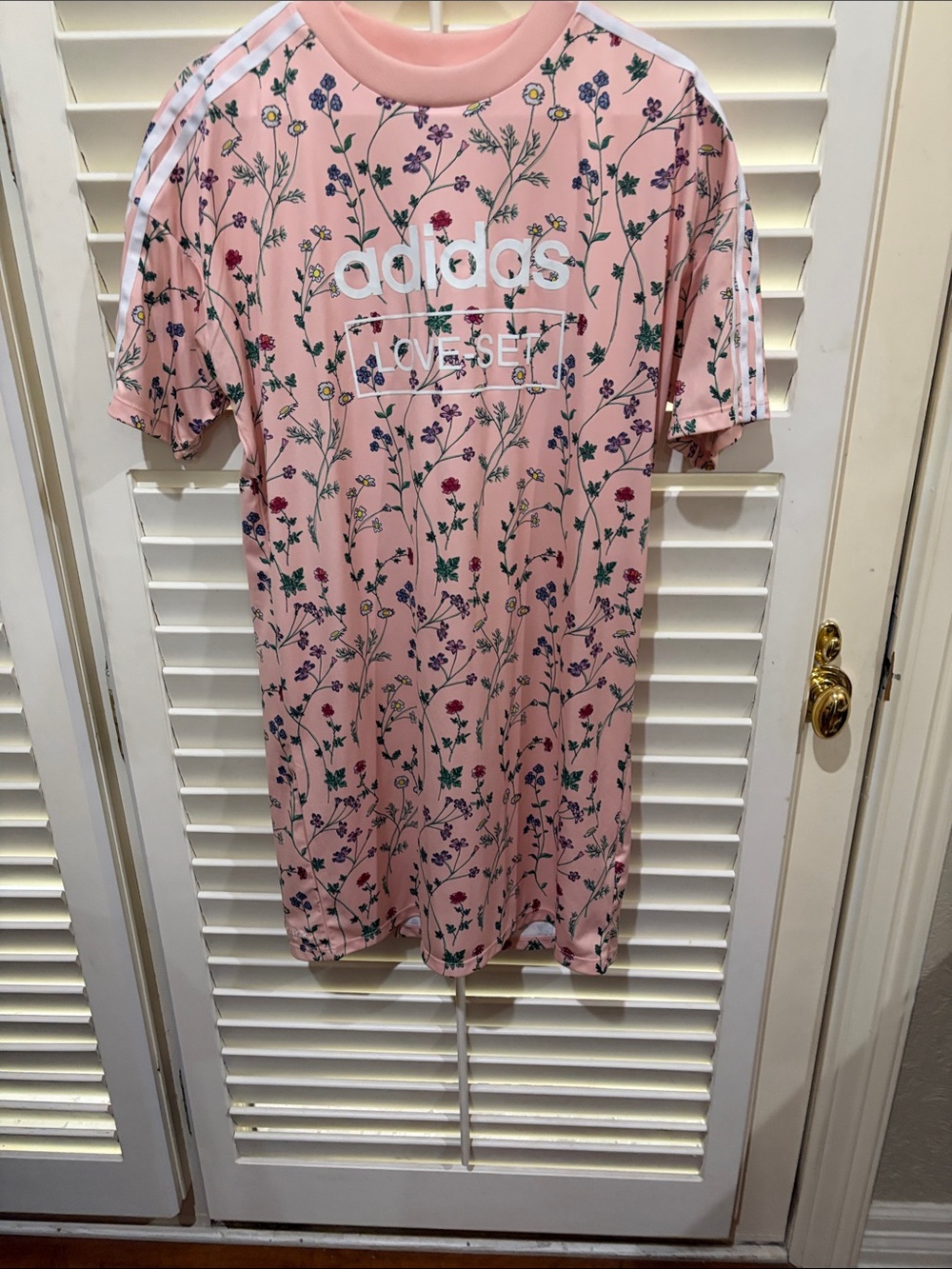 adidas Peach Pink Floral Dress with Trefoil.size Medium